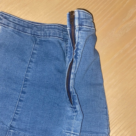 High waisted denim shorts - Picture 4 of 4